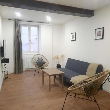 Le Refuge Du Bonheur Apartment เทรวูซ์ ภายนอก รูปภาพ