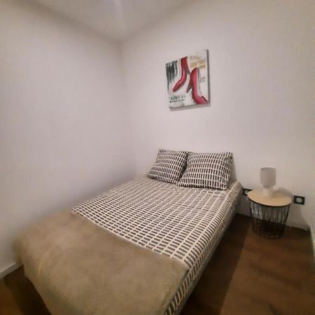 Le Refuge Du Bonheur Apartment เทรวูซ์ ภายนอก รูปภาพ
