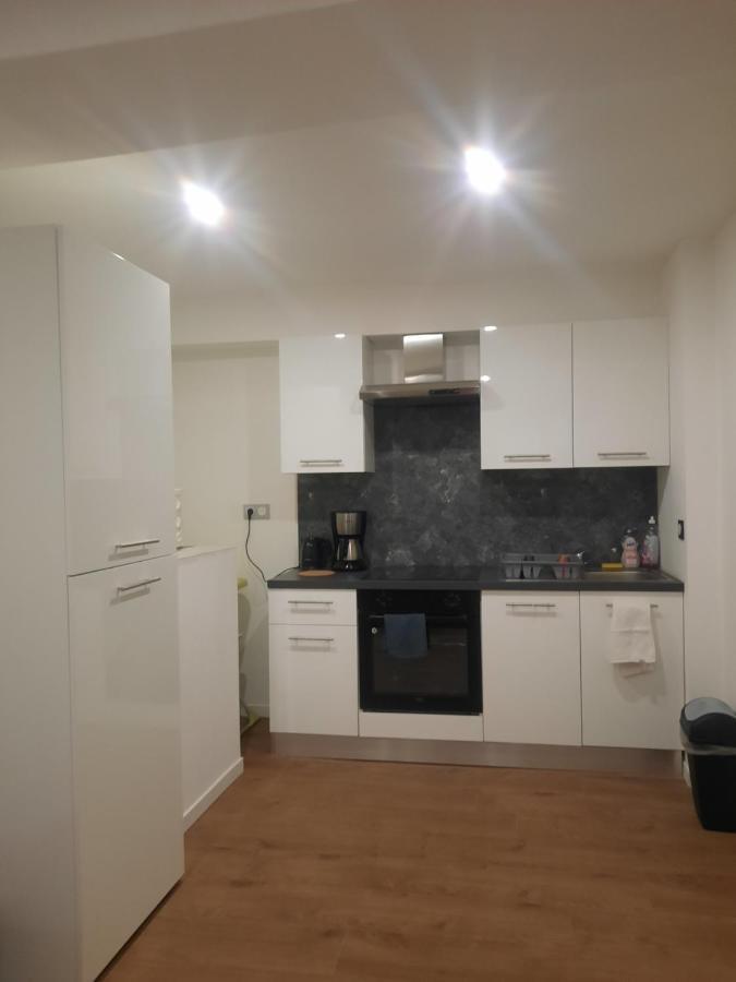 Le Refuge Du Bonheur Apartment เทรวูซ์ ภายนอก รูปภาพ
