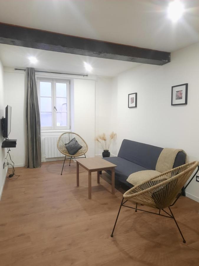 Le Refuge Du Bonheur Apartment เทรวูซ์ ภายนอก รูปภาพ